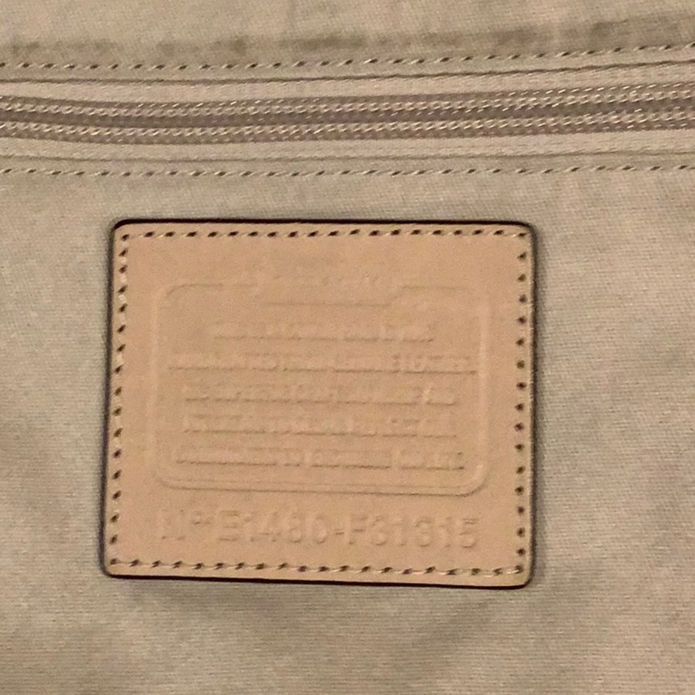 Big Logo Coach Tote - Picture 8 of 12